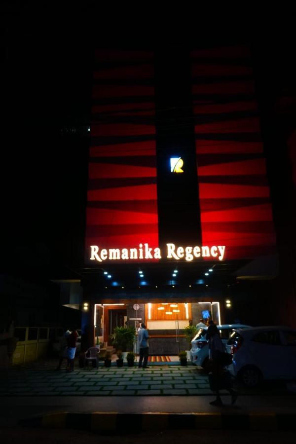 Hotel Remanika Regency Guruvāyūr Esterno foto